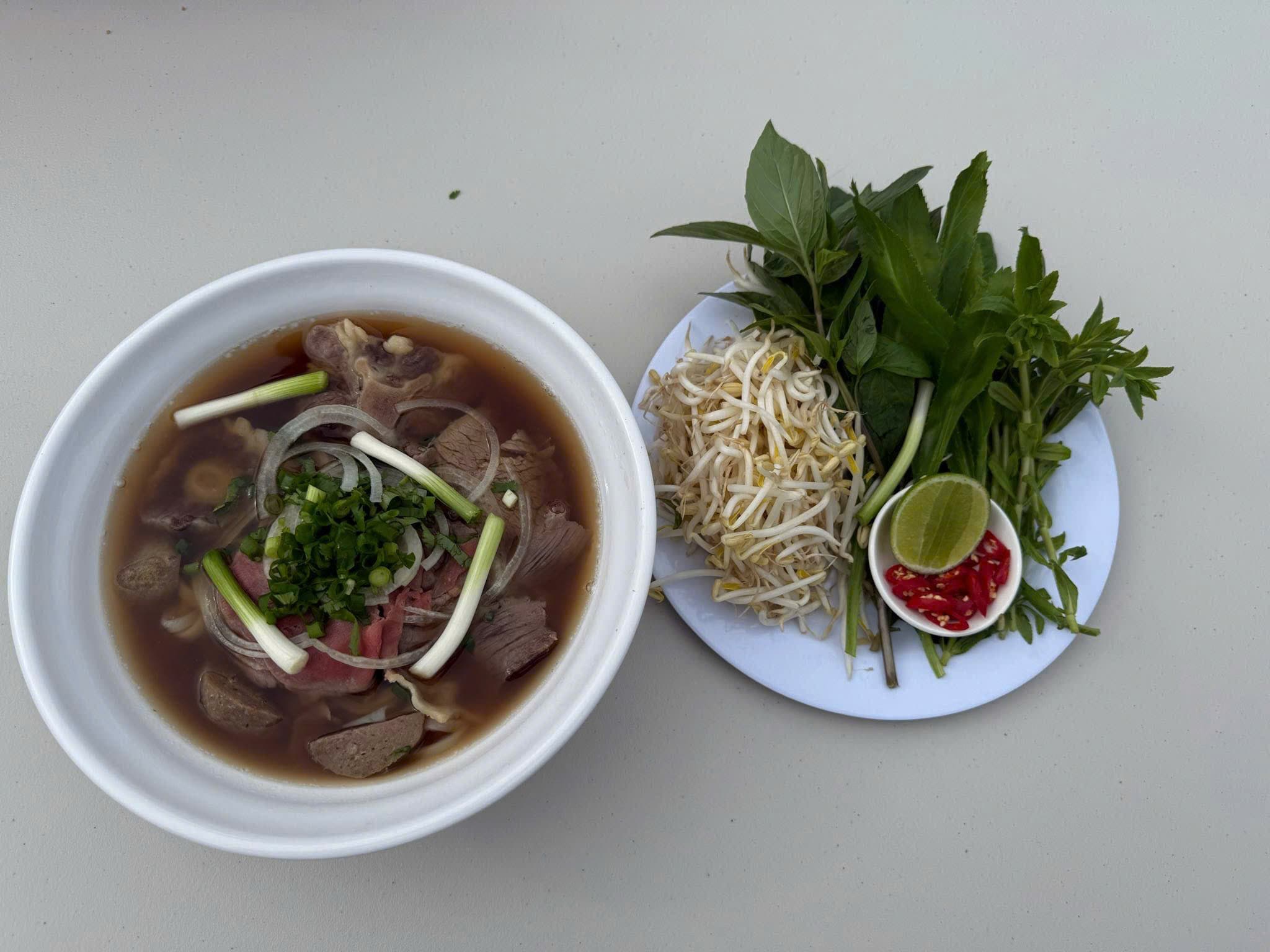 OX TAIL NOODLE SOUP SPECIAL (BEEF BALL, BRISKET, TENDON, TRIPE, OX TAIL)